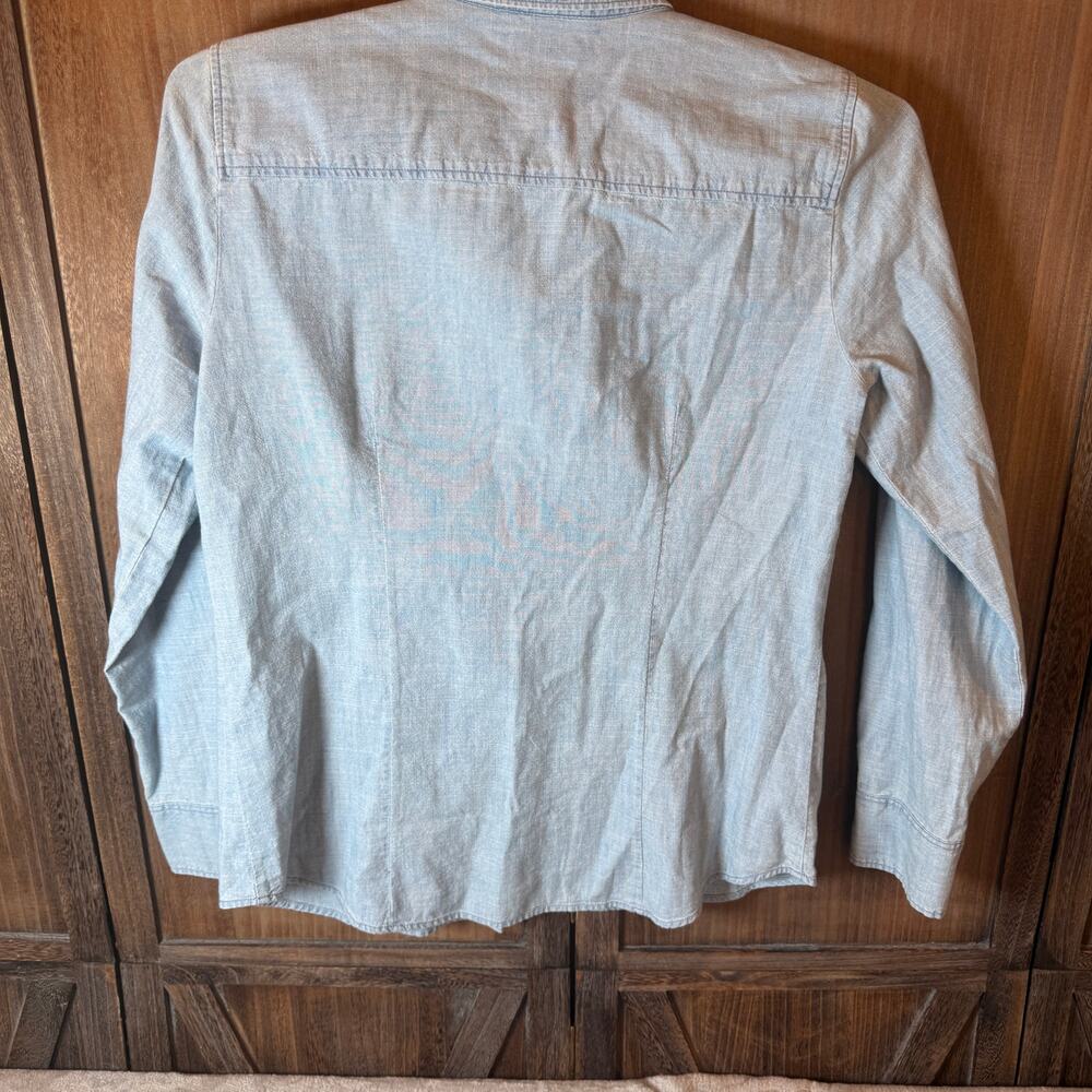 Women's Chambray Star Print Button Front Shirt Blue Long Sleeve Size M - Picture 2 of 5